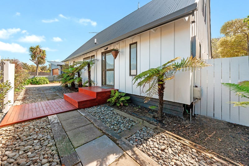 11 Mermaid Place, Southshore, Christchurch - Carousel 1