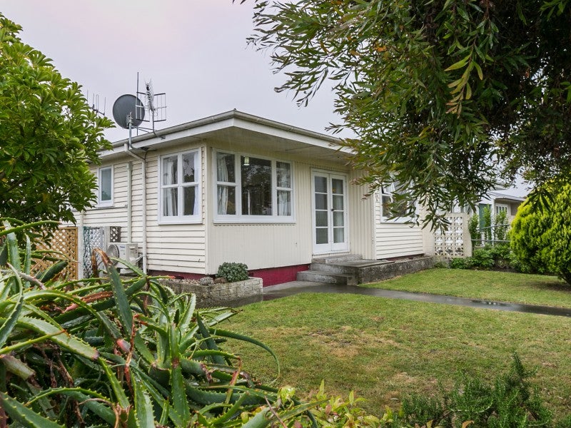 26A MERTON CRESCENT, PIRIMAI, NAPIER - Carousel 1