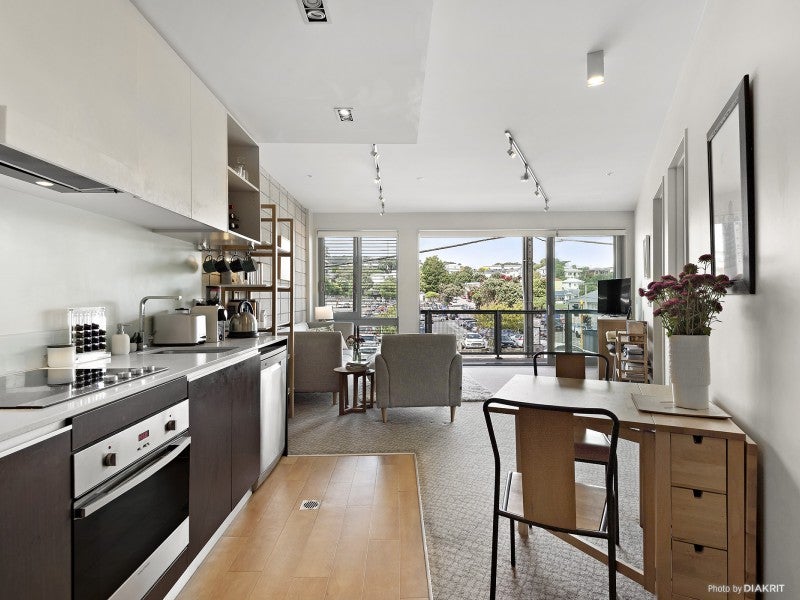 114/80 Riddiford Street, Newtown, Wellington - Carousel 1