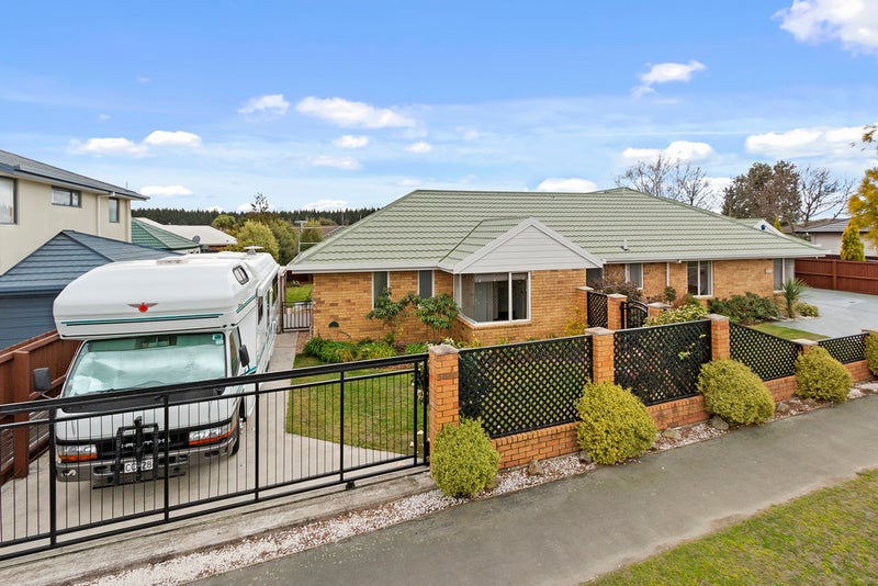 65 Broadhaven Avenue, Parklands, Christchurch - Carousel 2