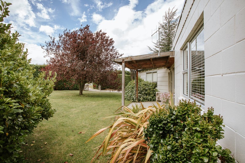 21 Gunn Road, Albert Town, Wanaka - Carousel 2
