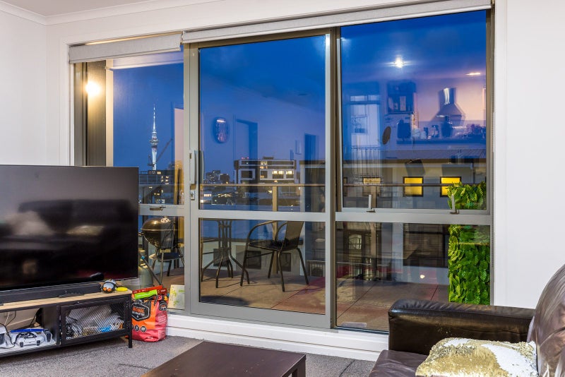 4D/20 Charlotte Street, Eden Terrace, Auckland - Carousel 2