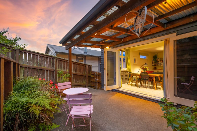 8 Renwick Place, Nelson South, Nelson - Carousel 2