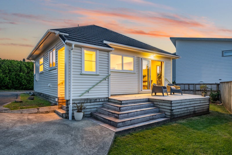 140 Homebush Road, Khandallah, Wellington - Carousel 1