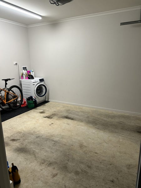 8/18 Hunter Street, Hamilton Lake, Hamilton - Carousel 2