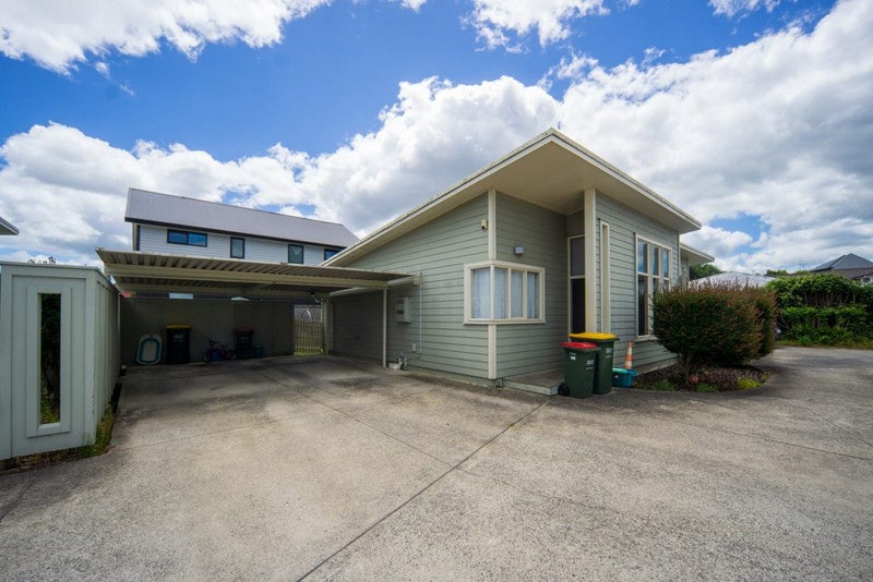 5B Littler Place, Hamilton East, Hamilton - Carousel 1
