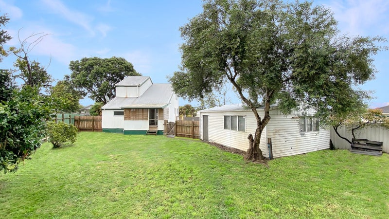 4 Vimy Place, Mangere, Auckland - Carousel 13