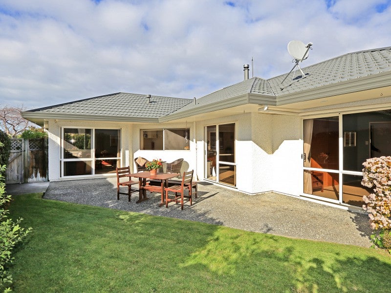 10 Brompton Drive, Taradale, Napier - Carousel 20
