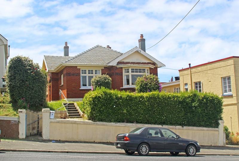 4 Russell Street, Dunedin Central, Dunedin - Carousel 1