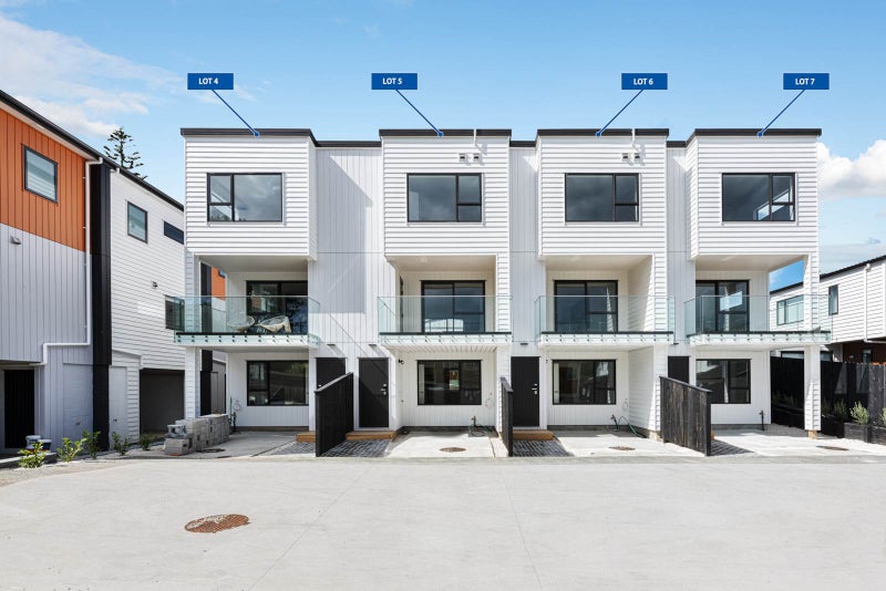 5/35 Hogans Road, Glenfield, Auckland - Carousel 1