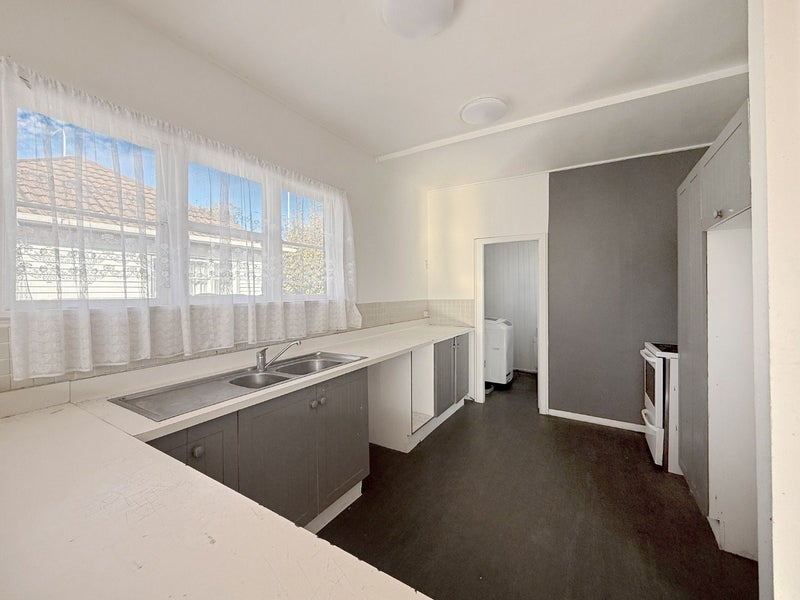 869A High Street, Boulcott, Lower Hutt - Carousel 2