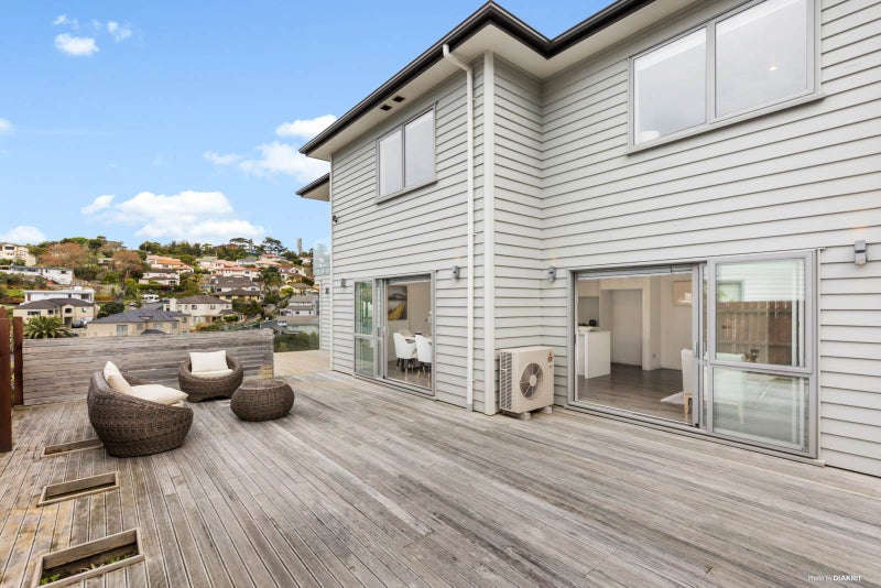 105 Bayside Drive, Browns Bay, Auckland - Carousel 2