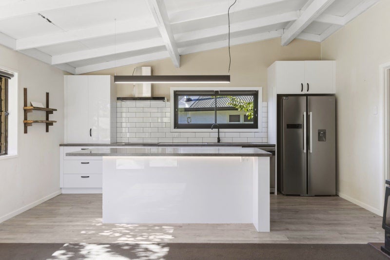 7 Old Bridge Road, Bridge Hill, Alexandra - Carousel 2