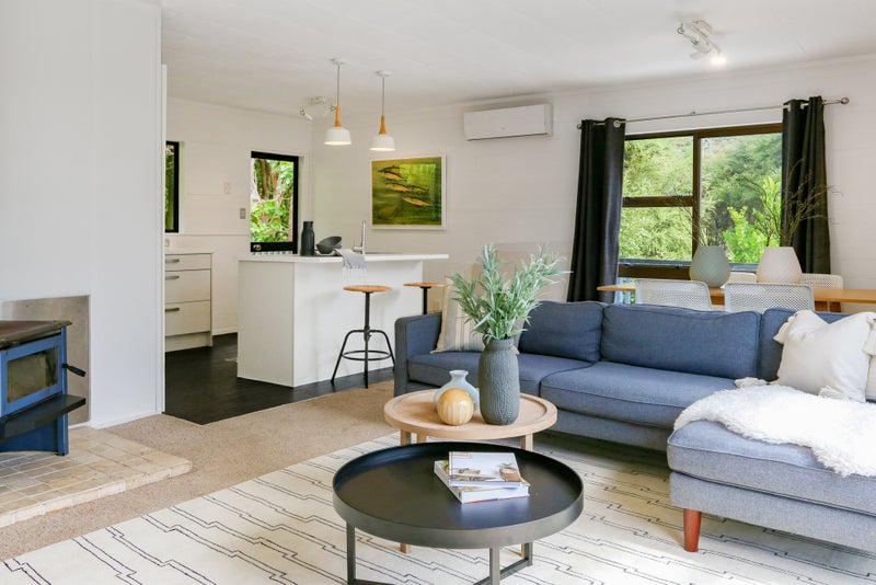 40 Hobson Terrace, Onetangi, Waiheke Island - Carousel 2