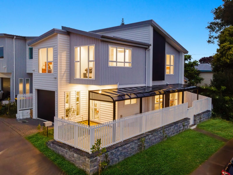 3A Kingdale Road, Henderson, Auckland - Carousel 2