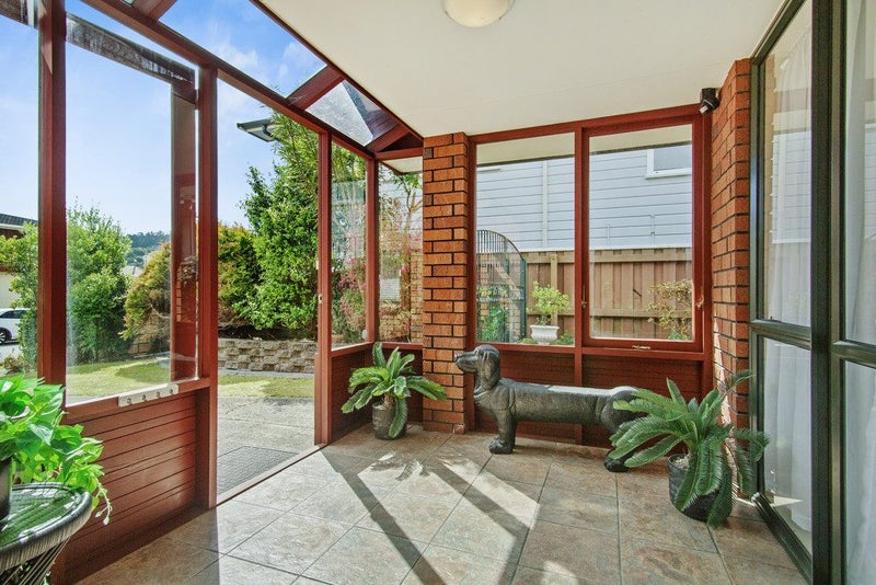 10 Earlston Grove, Avalon, Lower Hutt - Carousel 2