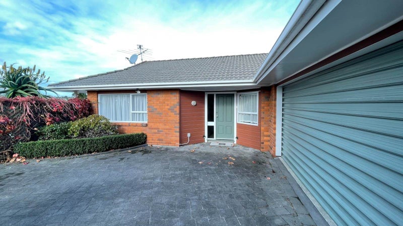 1/43 Nicholas Road, Somerville, Manukau - Carousel 2