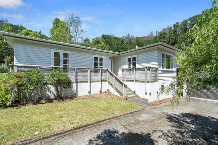 1/546 Stokes Valley Road, Stokes Valley, Lower Hutt - Carousel 1