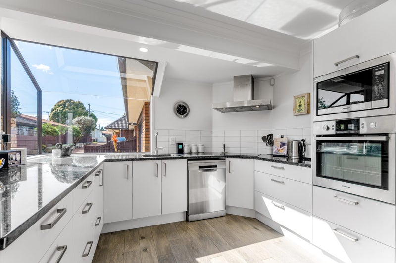 10B Miro Road, Greenlane, Auckland - Carousel 2