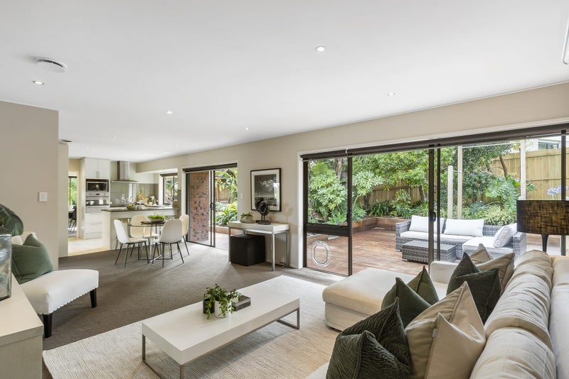 56 Norman Lesser Drive, Saint Johns, Auckland - Carousel 2