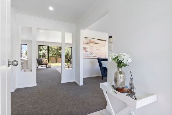 8 Corrofin Drive, East Tamaki, Auckland - Carousel 2