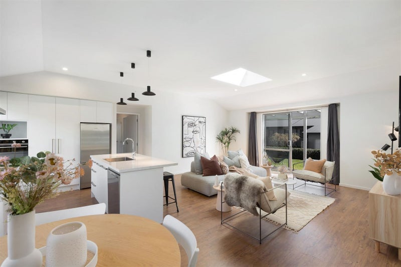 15 Rere Road, Lake Hayes, Queenstown - Carousel 1