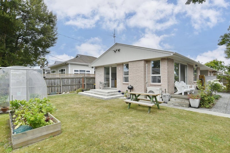 1/36 Dee Street, St Albans, Christchurch - Carousel 1