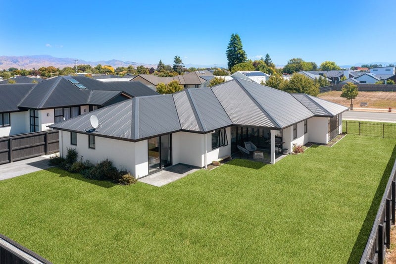 12 Rose Manor Drive, Springlands, Blenheim - Carousel 2