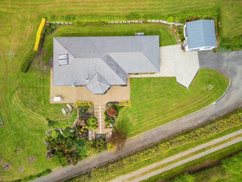 72 Busby Road, Katikati - Carousel 45