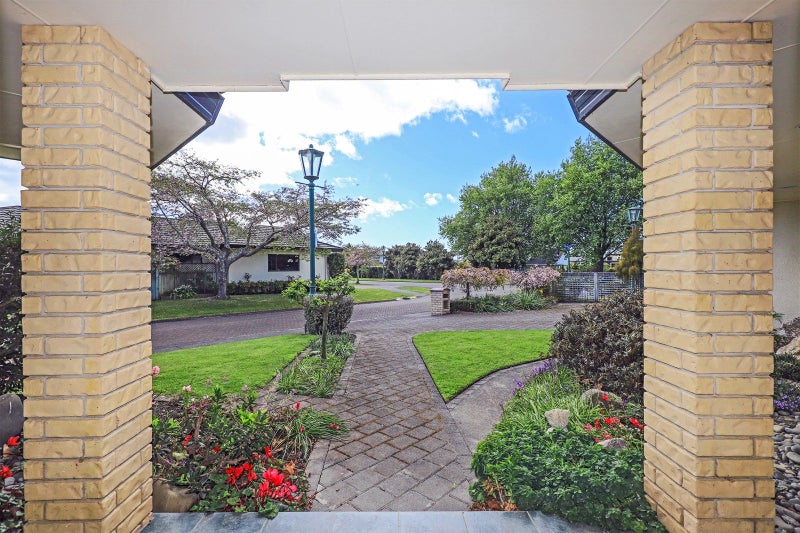 22 Brompton Drive, Taradale, Napier - Carousel 2