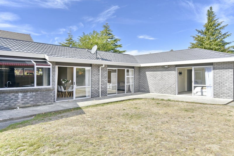 142 Royal Park Drive, Parklands, Christchurch - Carousel 2