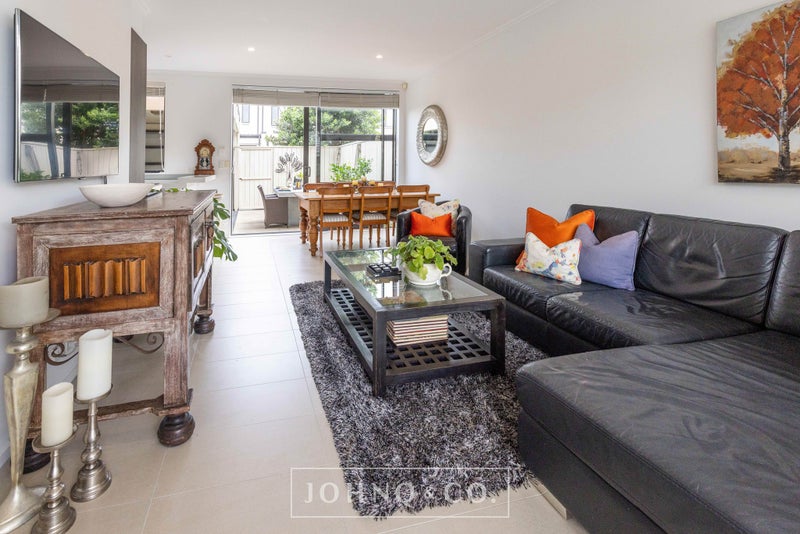 12B Wynne Gray Avenue, Stonefields, Auckland - Carousel 2