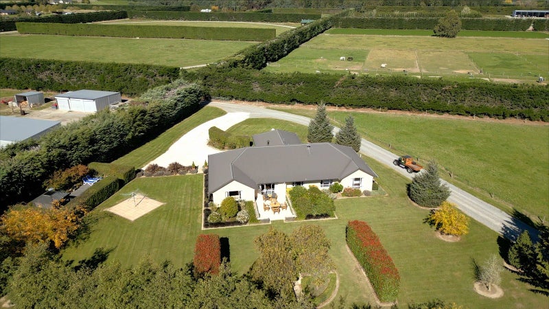 558 Sandy Knolls Road, Christchurch - Carousel 1