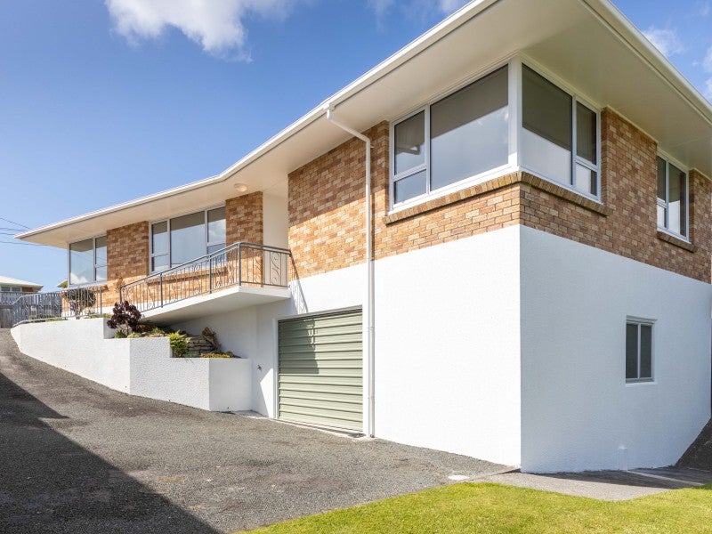 16 Penrith Street, Westown, New Plymouth - Carousel 1