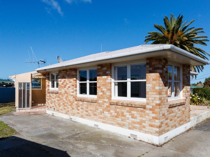 15 Fox Place, Cloverlea, Palmerston North - Carousel 19