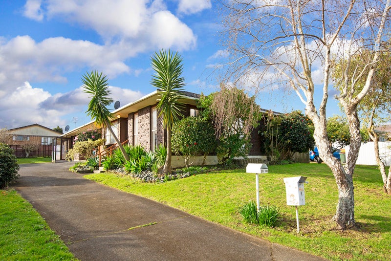 6A Ballater Place, Highland Park, Auckland - Carousel 1