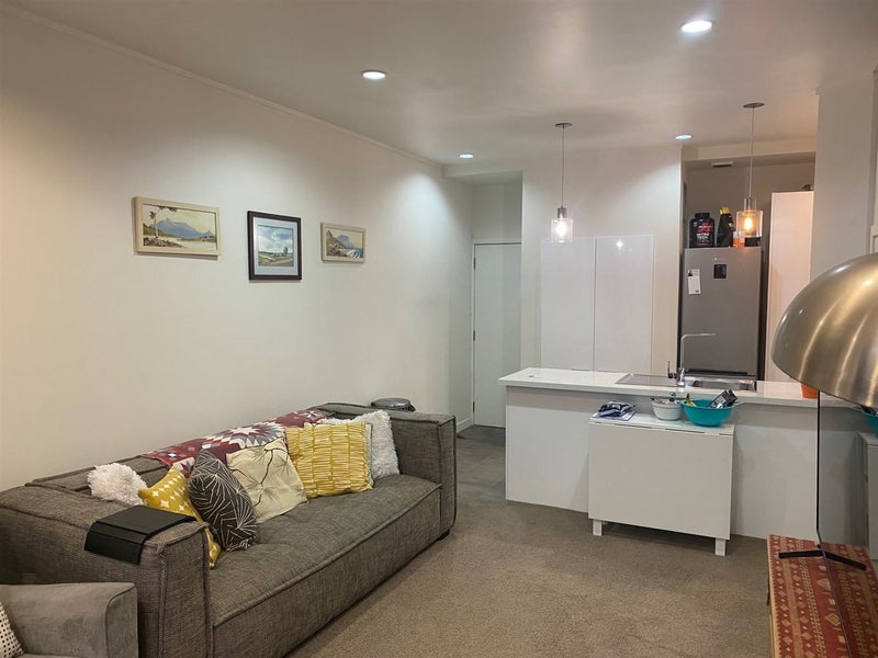 22/9 Ebor Street, Te Aro, Wellington - Carousel 2