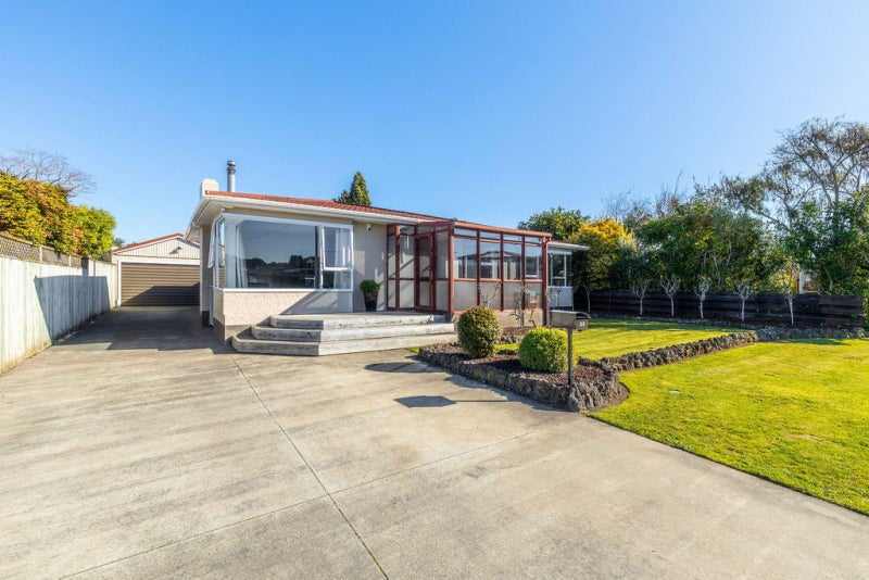 99 Surrey Road, Springvale, Whanganui - Carousel 1
