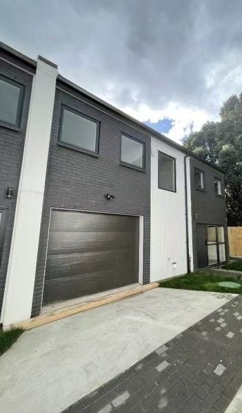 110F Hillside Road, Mount Wellington, Auckland - Carousel 2
