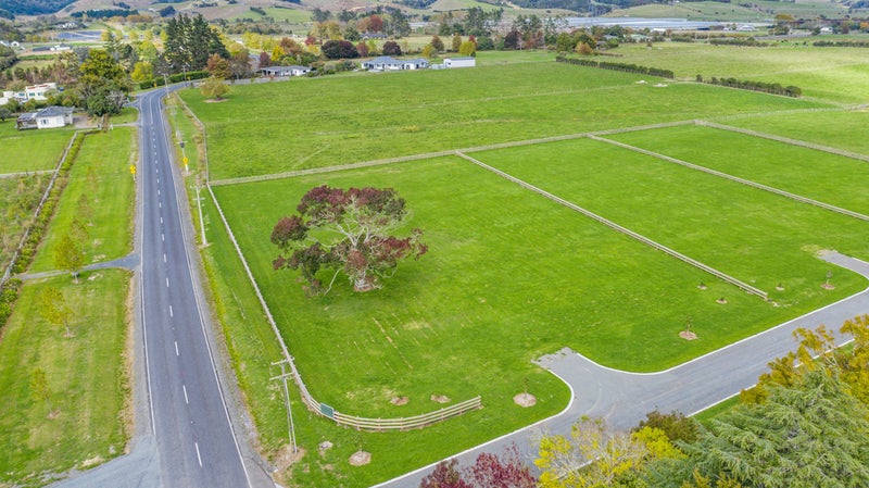 171 Monument Road, Papakura - Carousel 1