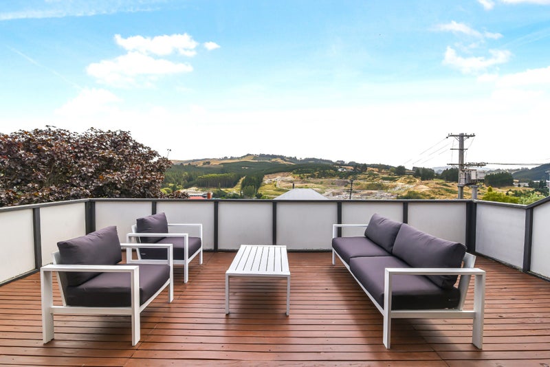 4 Devonport Street, Green Island, Dunedin - Carousel 2