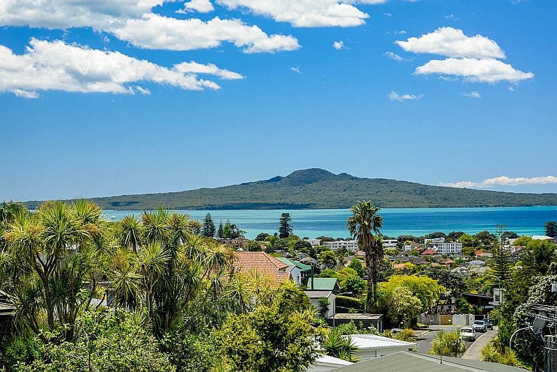 8/32 Coates Avenue, Orakei, Auckland - Carousel 2