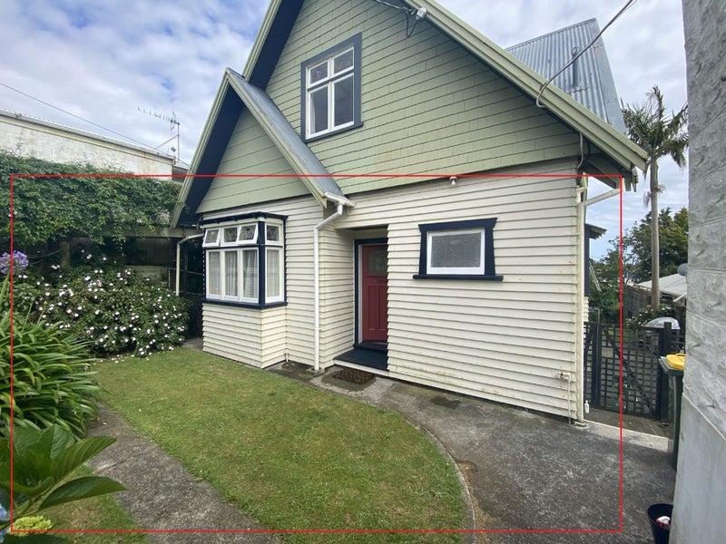 195 Gill Street, Strandon, New Plymouth - Carousel 1