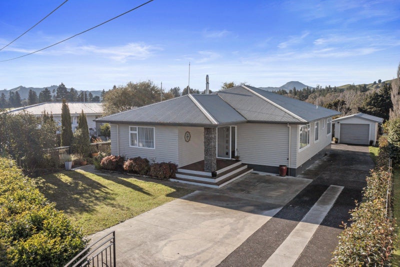 21 Tarrangower Avenue, Taumarunui - Carousel 1