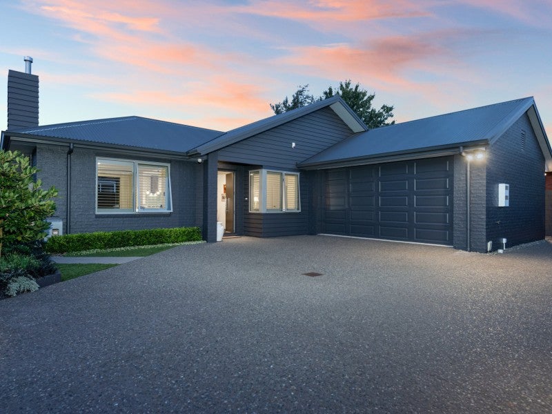 10B Myres Street, Otumoetai, Tauranga - Carousel 1