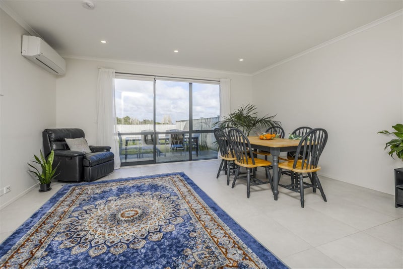 96 Matairangi Avenue, Totara Heights, Auckland - Carousel 2