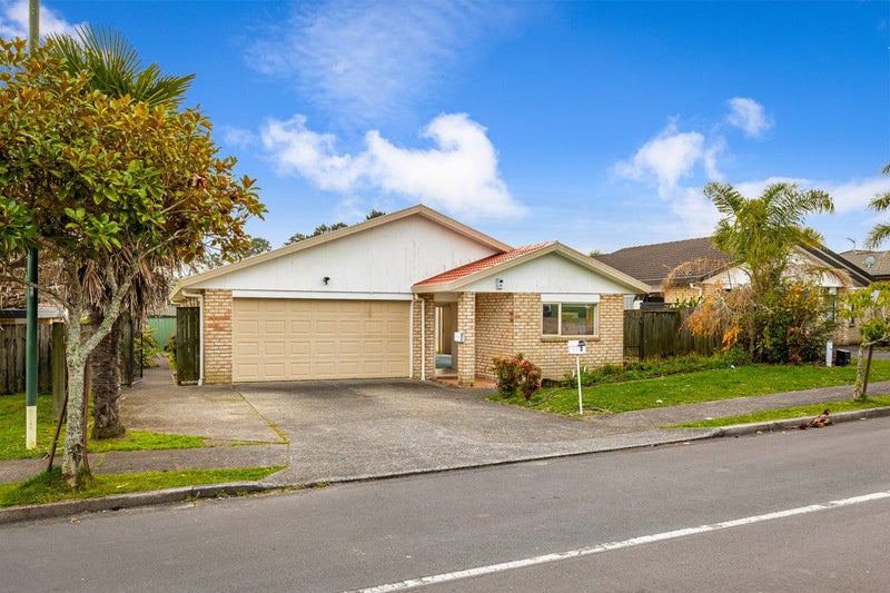 4 Parkridge Way, Henderson, Auckland - Carousel 1