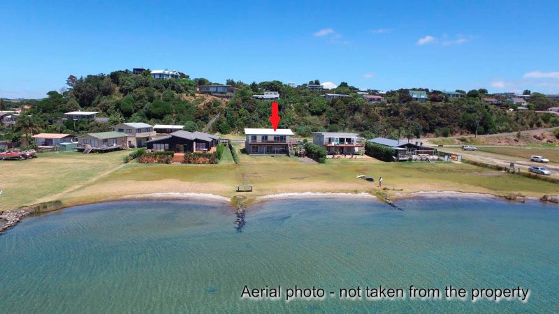 25 Lincoln Street, Mangawhai Heads, Mangawhai - Carousel 1