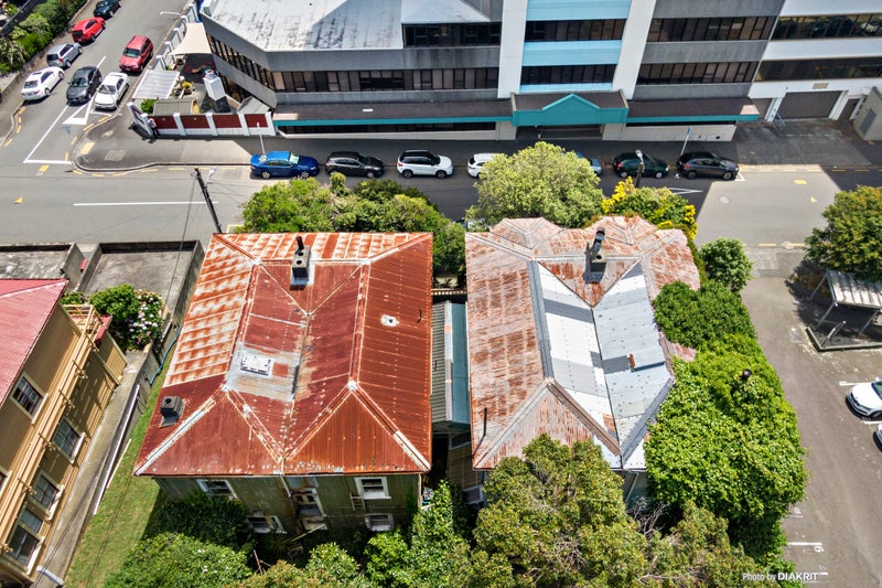17 Hawkestone Street, Thorndon, Wellington - Carousel 1