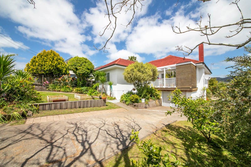 58 Savoy Road, Glen Eden, Auckland - Carousel 1